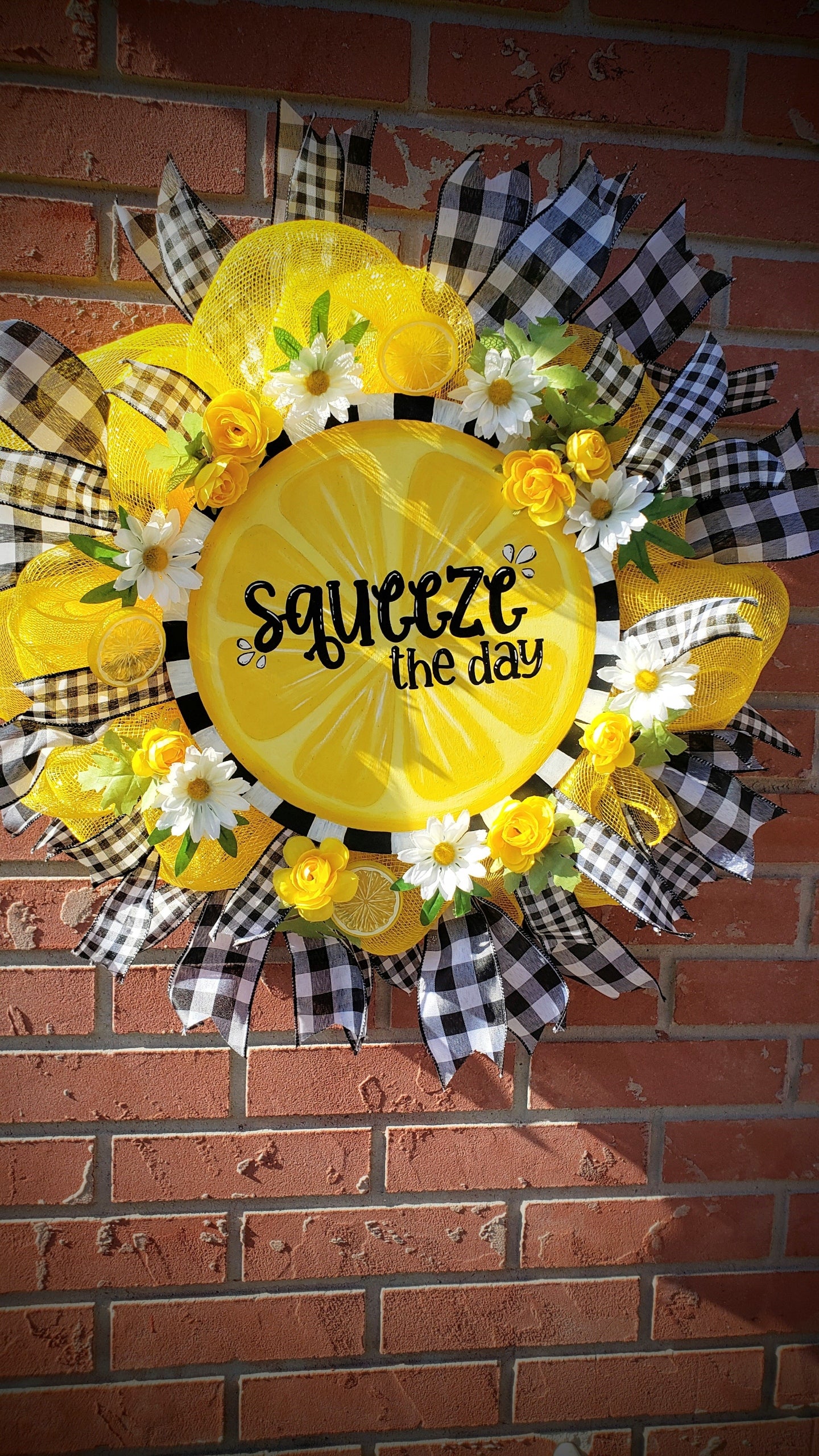 Yellow black and white lemon wreath, Squeeze the Day