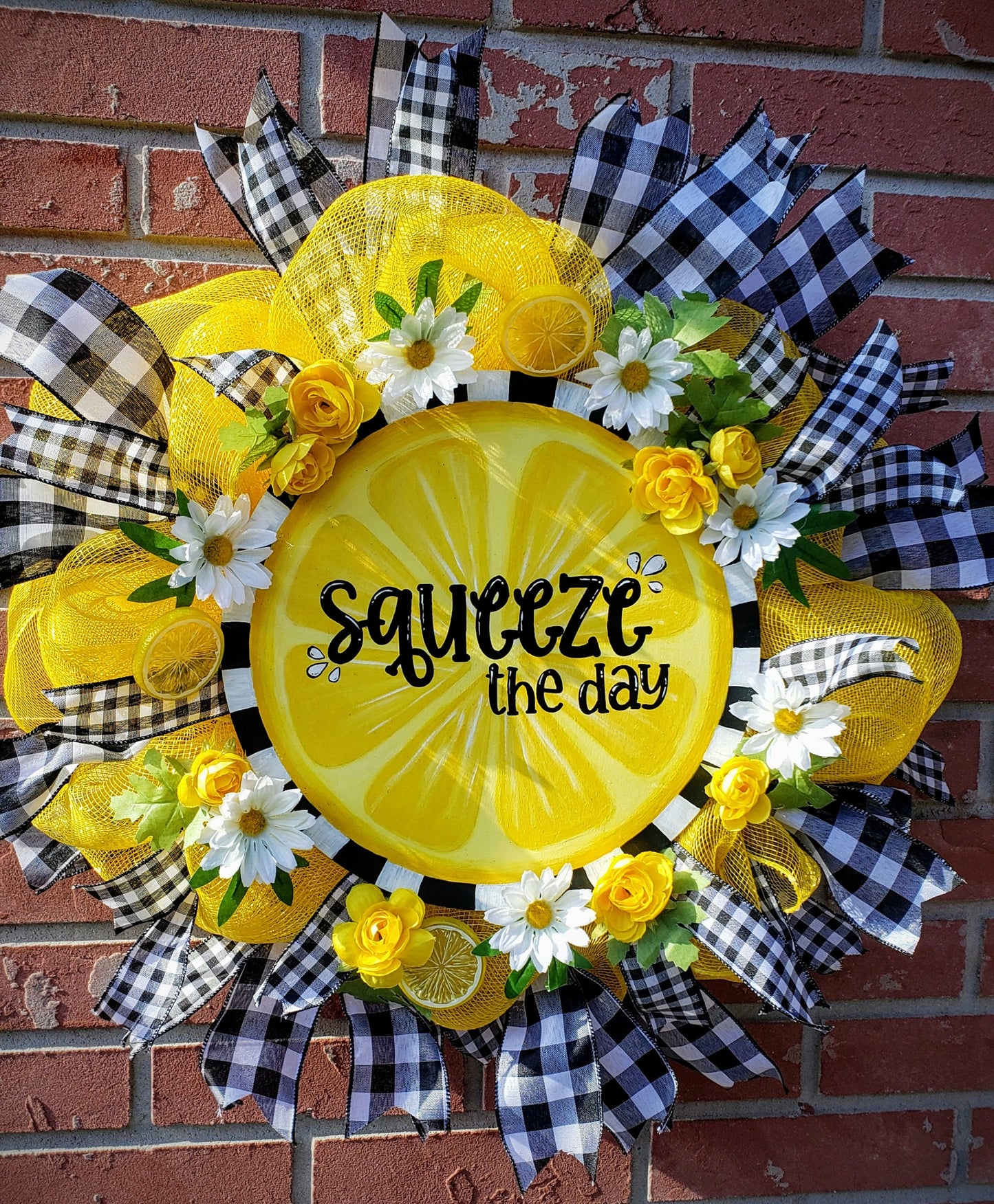 Yellow black and white lemon wreath, Squeeze the Day