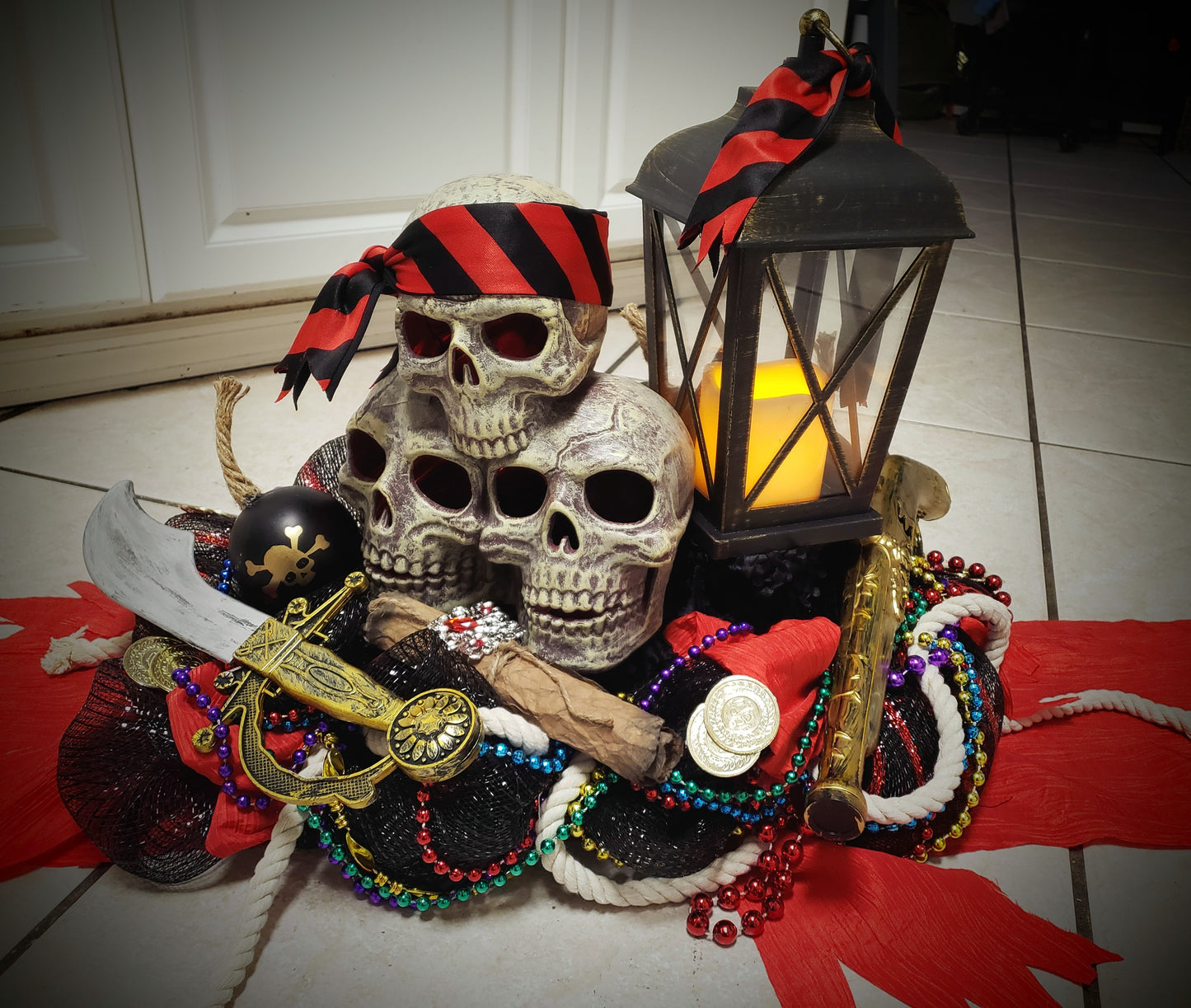 Pirate Gasparilla centerpiece with special effect skulls, lantern, treasure and more 