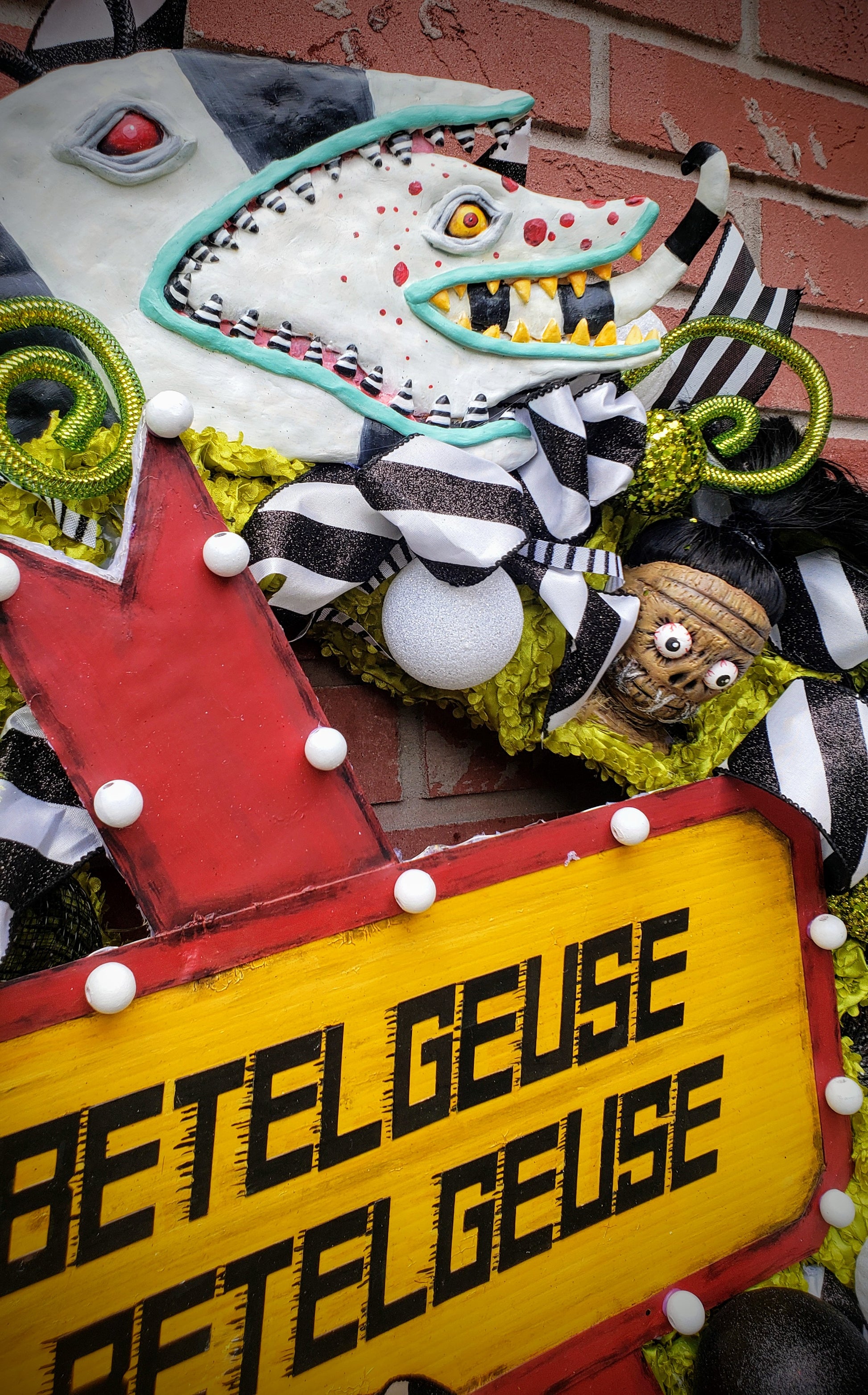 Beetlejuice Decoration, sandworm, shrunken head, Betelgeuse marquee wreath