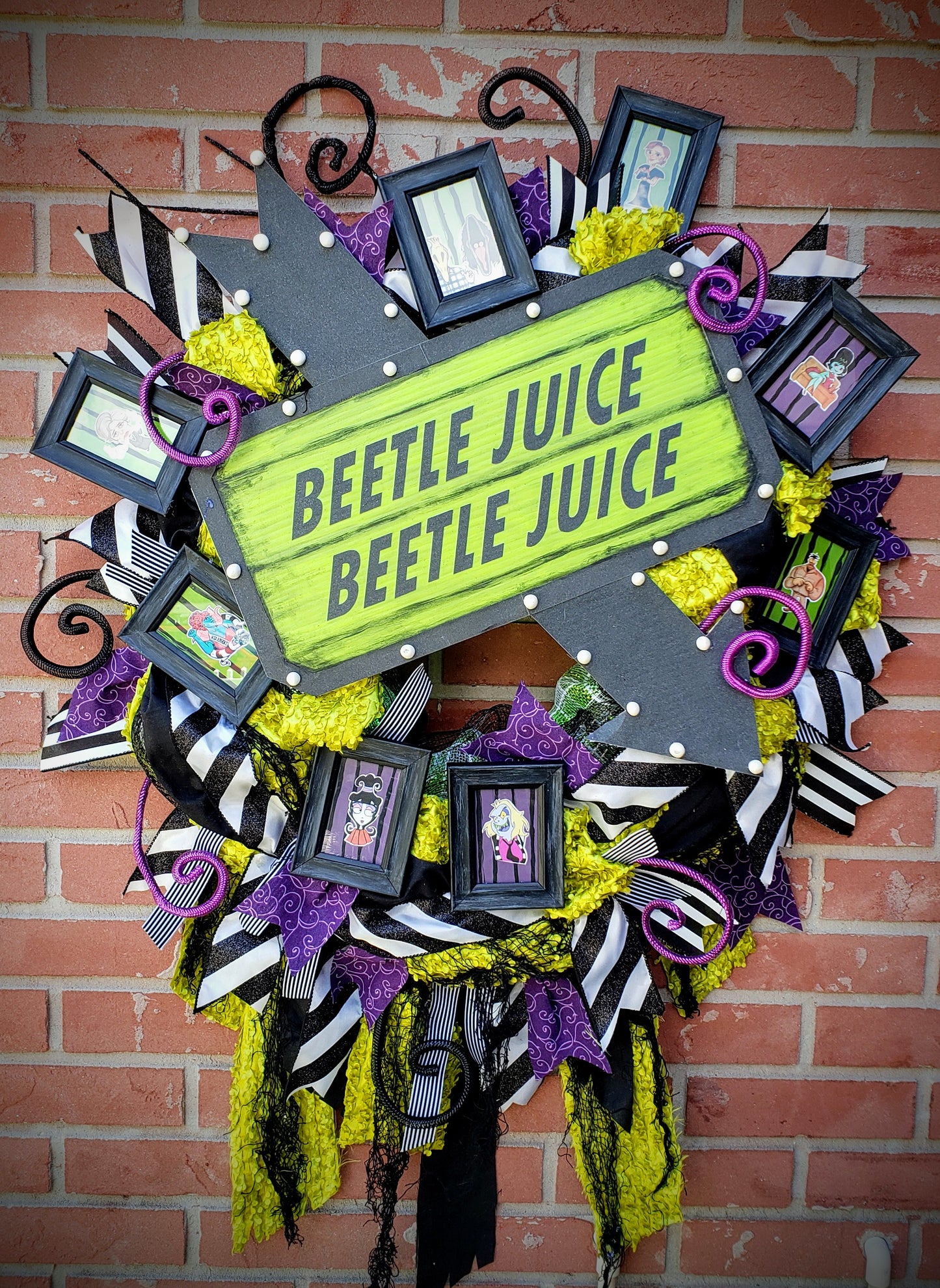 Beetlejuice Decoration with marquee and characters