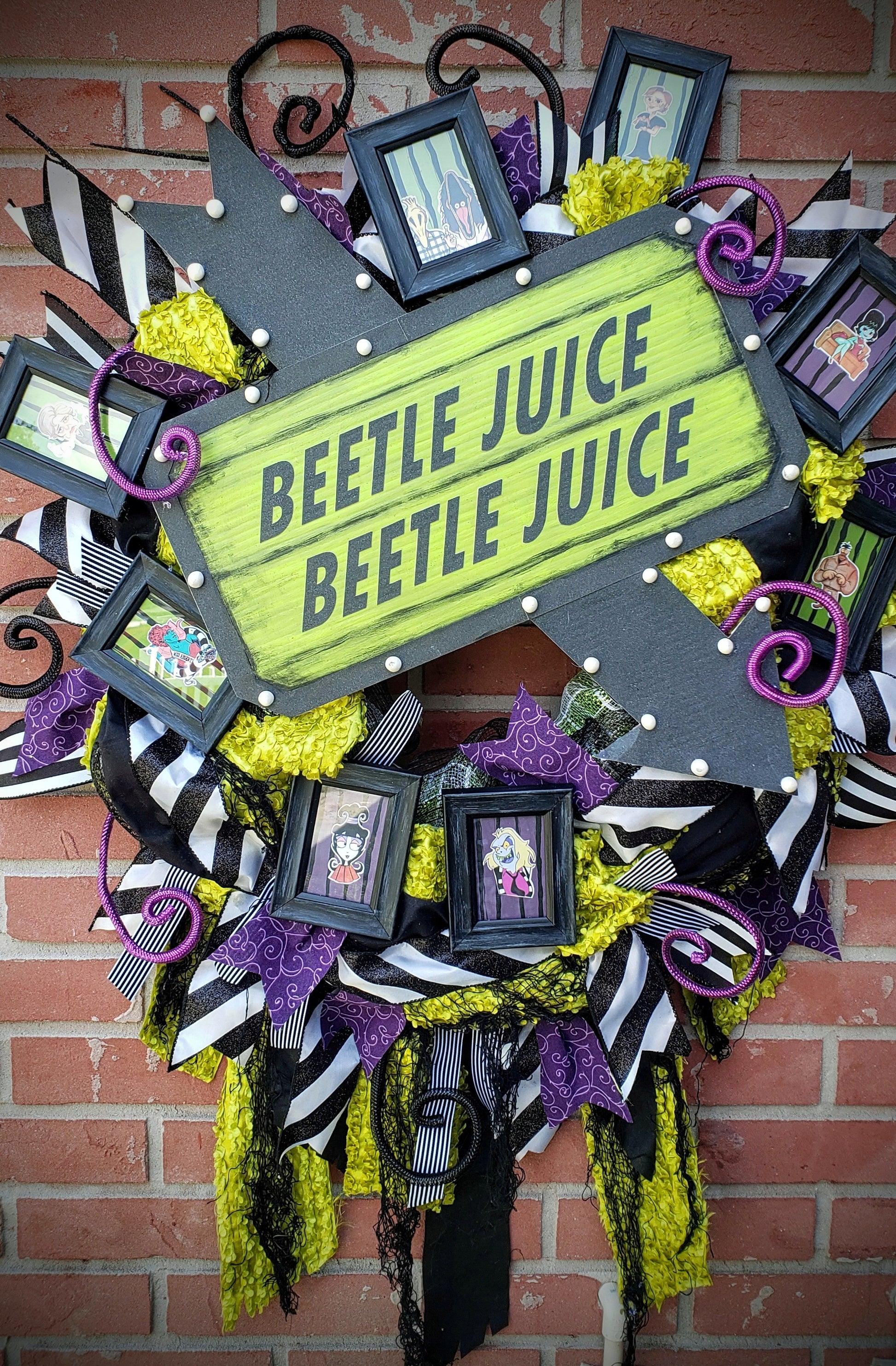 Beetlejuice Decoration with marquee and characters