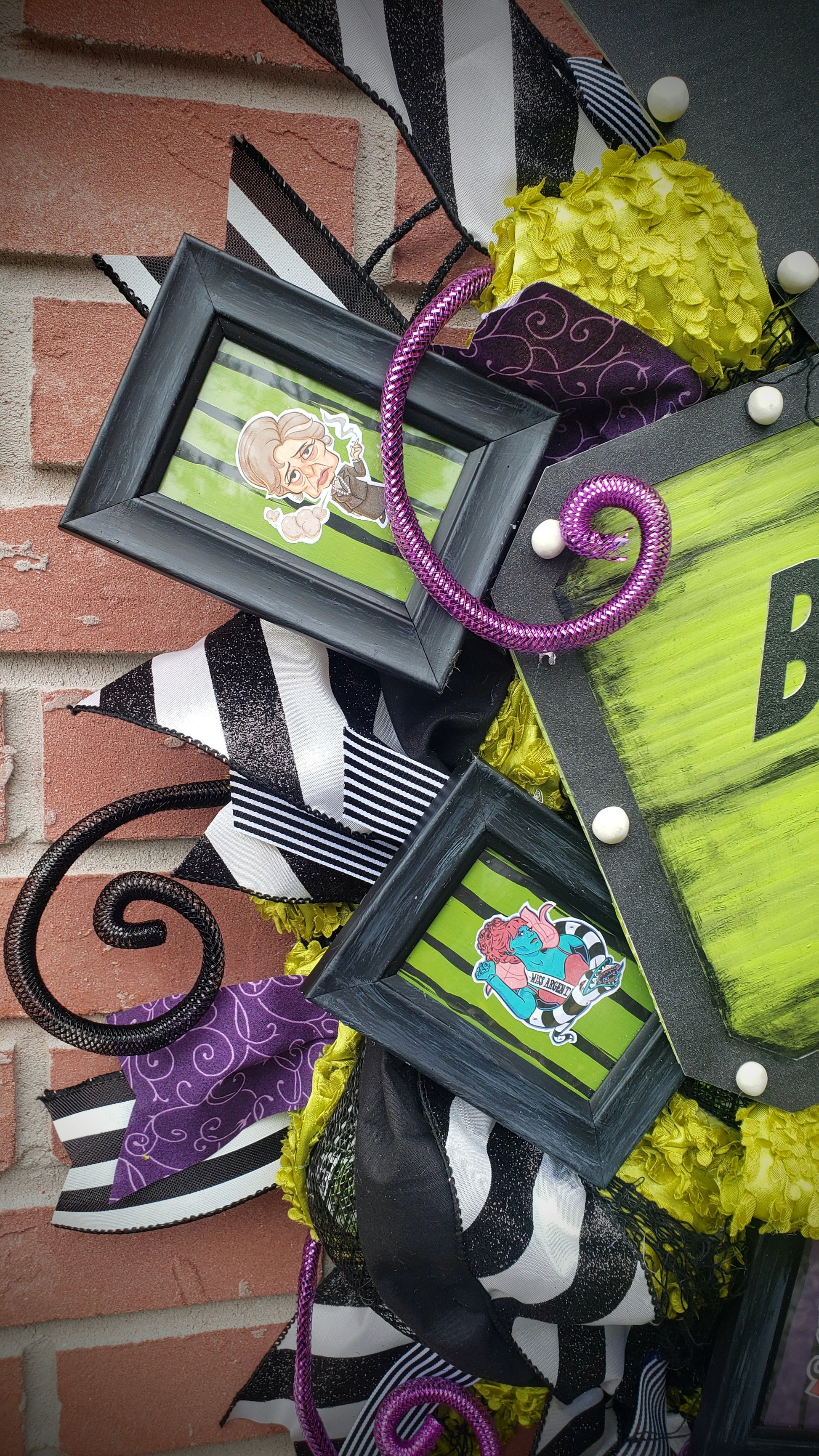 Beetlejuice Decoration with marquee and characters